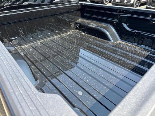 2025 Jeep Gladiator High Tide