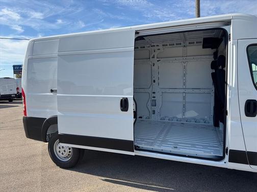 2026 RAM ProMaster 2500 Tradesman