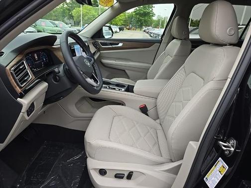 2025 Volkswagen Atlas 2.0T SE