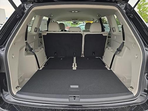 2025 Volkswagen Atlas 2.0T SE