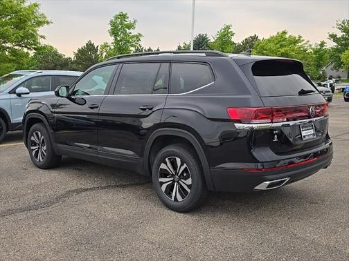 2025 Volkswagen Atlas 2.0T SE