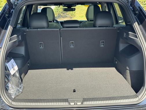 2025 Volkswagen Tiguan 2.0T SE R-Line Black 4MOTION
