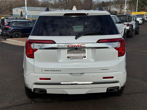 2023 GMC Acadia Denali