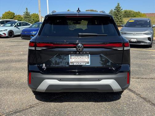 2025 Volkswagen Tiguan 2.0T SE 4MOTION