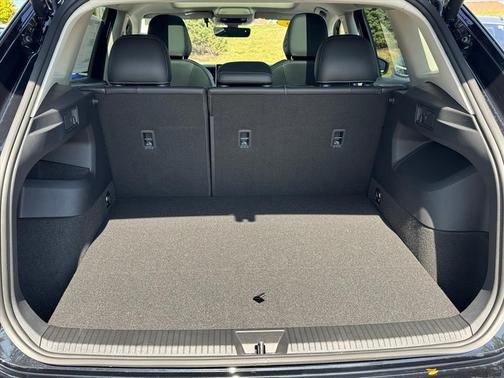 2025 Volkswagen Tiguan 2.0T SE 4MOTION
