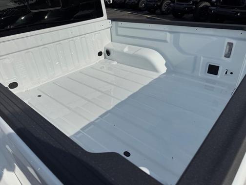 2025 Jeep Gladiator Mojave X
