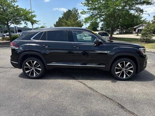 2025 Volkswagen Atlas Cross Sport 2.0T SEL Premium