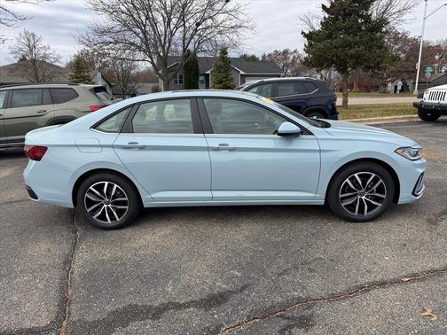 2026 Volkswagen Jetta 1.4T SE