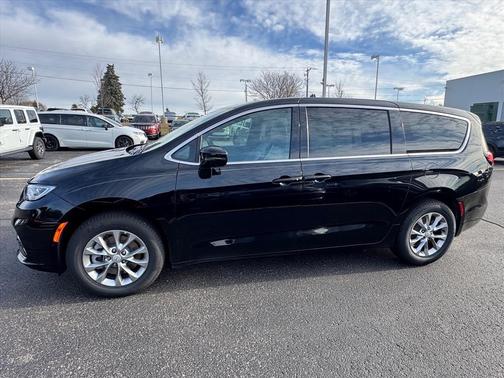 2026 Chrysler Pacifica L