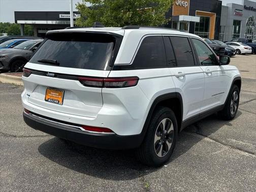 2023 Jeep Grand Cherokee 4xe Base