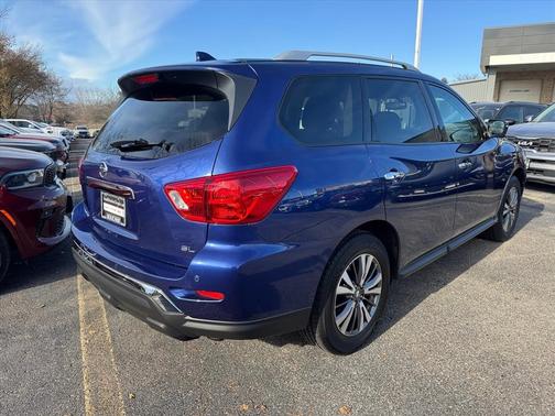 2020 Nissan Pathfinder SL 2WD