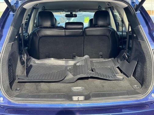 2020 Nissan Pathfinder SL 2WD