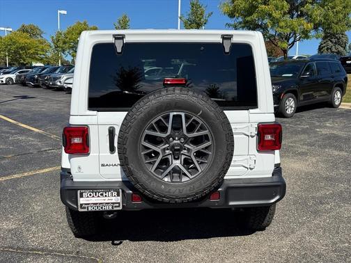 2025 Jeep Wrangler 4-Door Sahara 4x4