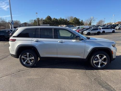 2025 Jeep Grand Cherokee Limited X