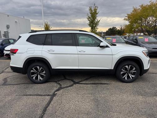 2026 Volkswagen Atlas 2.0T SE
