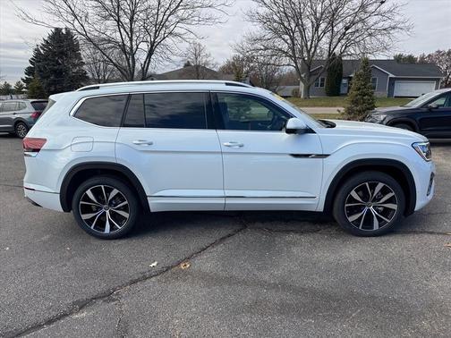 2026 Volkswagen Atlas 2.0T SEL Premium R-Line 4MOTION