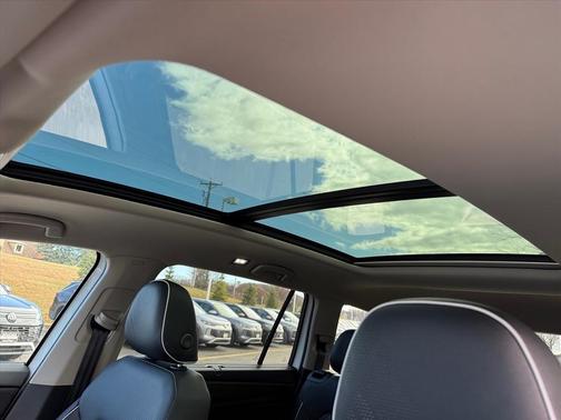 2026 Volkswagen Atlas 2.0T SEL Premium R-Line 4MOTION