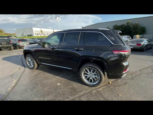 2024 Jeep Grand Cherokee 4xe Summit