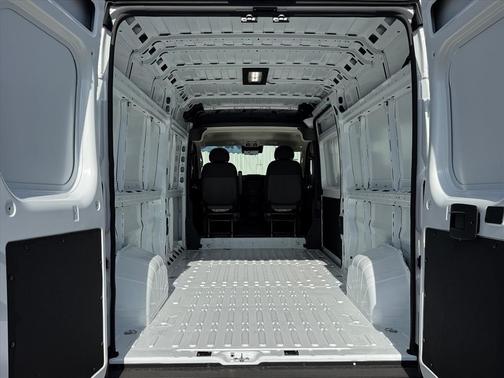 2026 RAM ProMaster 2500 Tradesman