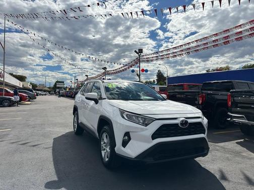 2021 Toyota RAV4 XLE