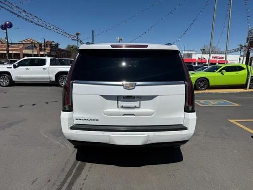 2017 Cadillac Escalade Platinum