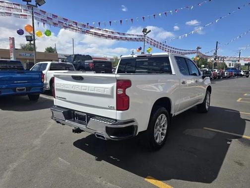 WHITE 2022 Chevrolet Silverado 1500 LTZ