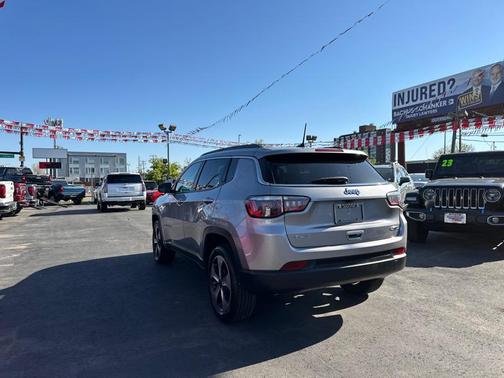 2017 Jeep New Compass Latitude