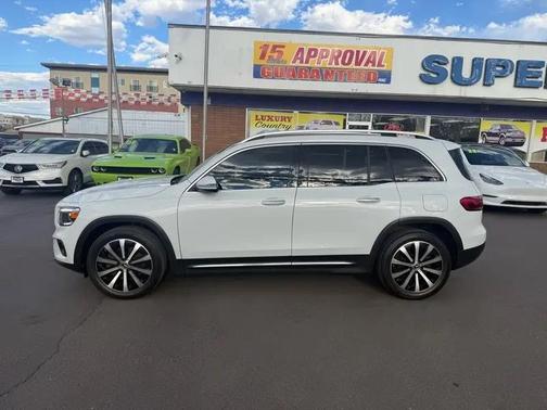 WHITE 2021 Mercedes-Benz GLB 250 4MATIC