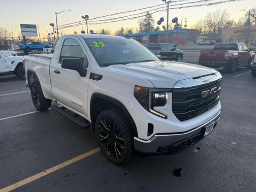 2025 GMC Sierra 1500 Pro