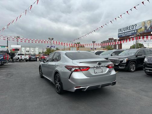 2023 Toyota Camry SE