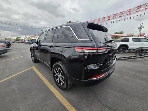 BLACK 2024 Jeep Grand Cherokee Limited