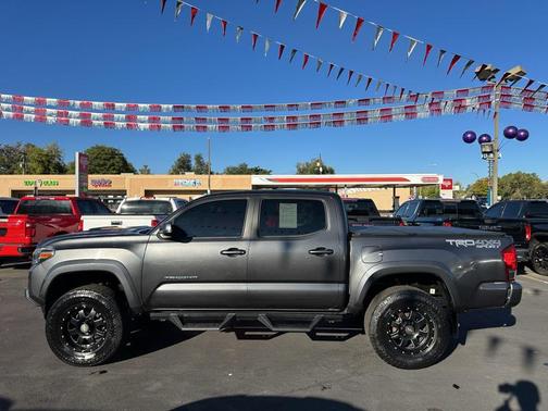 2017 Toyota Tacoma TRD Sport