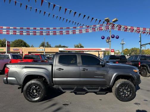 2017 Toyota Tacoma TRD Sport