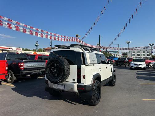 2020 Land Rover Defender 110 SE AWD