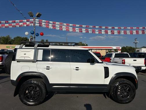 2020 Land Rover Defender 110 SE AWD