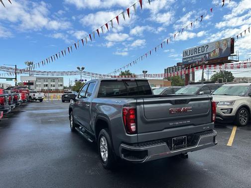 2022 GMC Sierra 1500 SLE