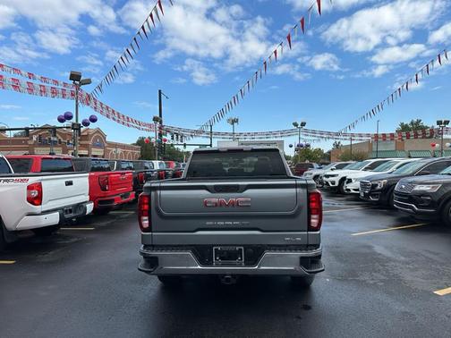 2022 GMC Sierra 1500 SLE