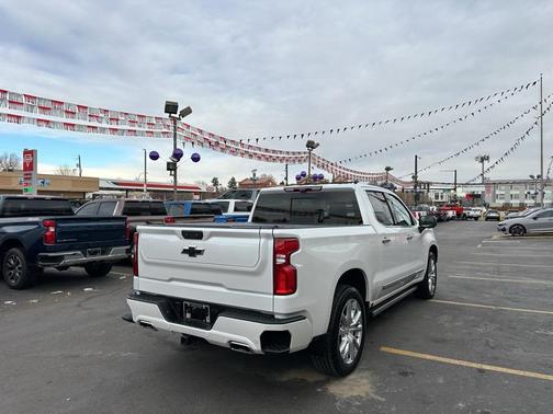 2022 Chevrolet Silverado 1500 High Country