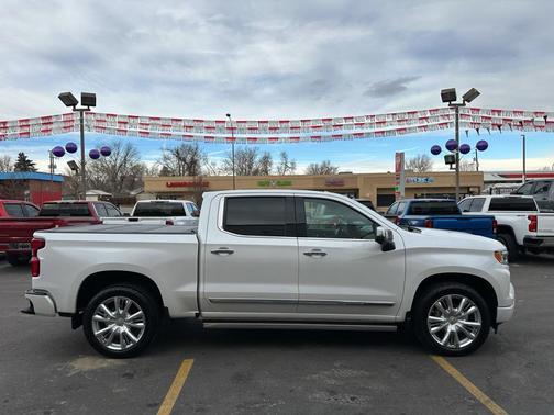 2022 Chevrolet Silverado 1500 High Country