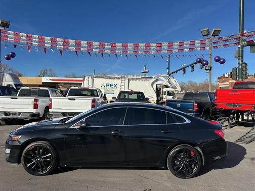 2022 Chevrolet Malibu 4dr Sdn LT