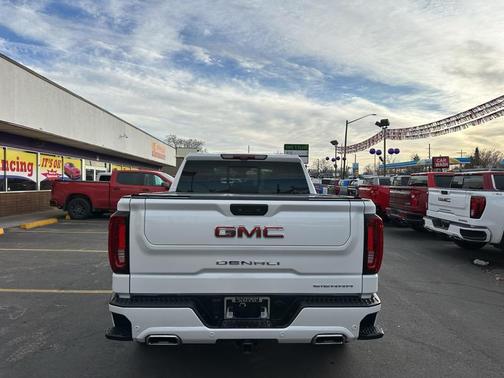2023 GMC Sierra 1500 Denali