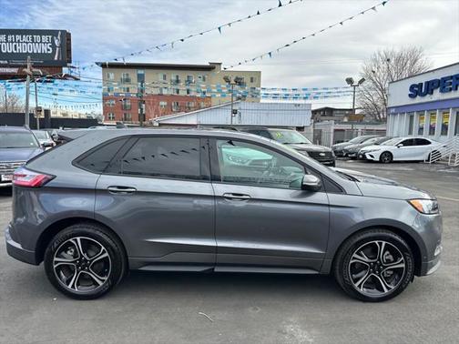 2022 Ford Edge ST