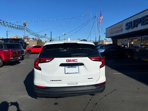 2021 GMC Terrain SLT