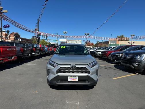 2025 Toyota RAV4 LE