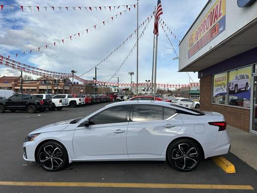 2025 Nissan Altima SR AWD