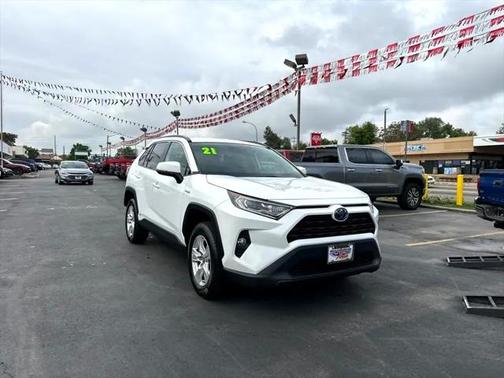 2021 Toyota RAV4 Hybrid XLE