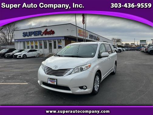 2017 Toyota Sienna XLE
