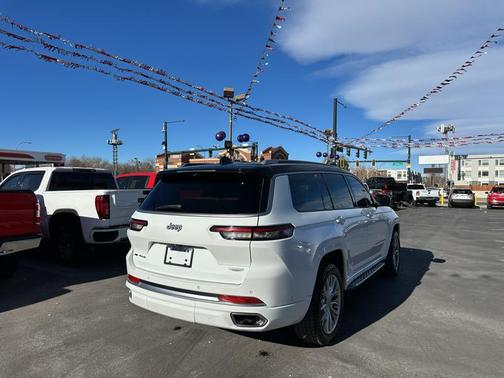 2022 Jeep Grand Cherokee L Summit