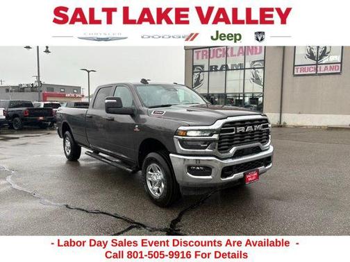 2025 RAM 3500 Tradesman Crew Cab 4x4 8' Box