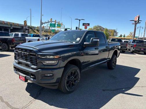 2025 RAM 2500 Big Horn Crew Cab 4x4 6'4' Box